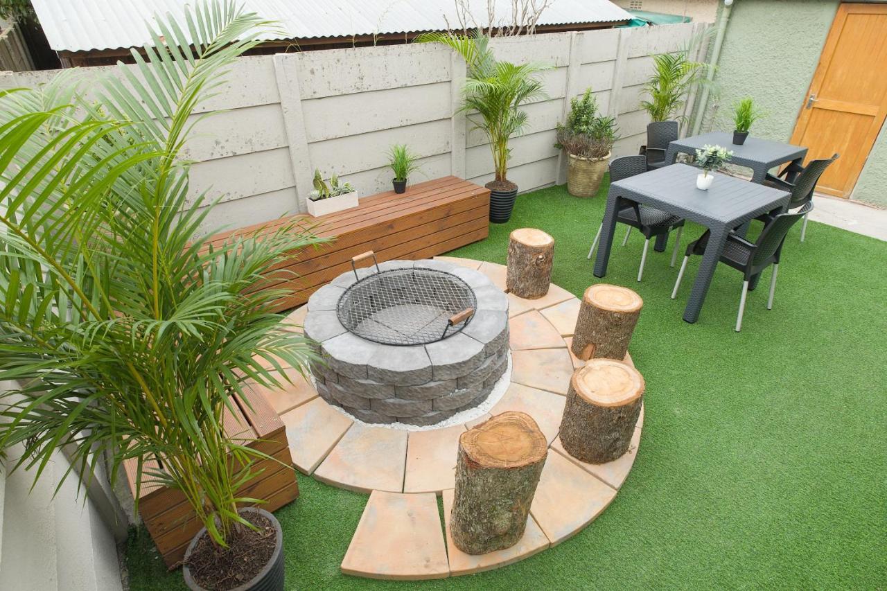 Guest house Peace And Joy Self Catering Units