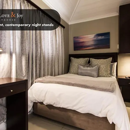 Peace Love And Joy Self Catering Units Port Elizabeth Exterior foto